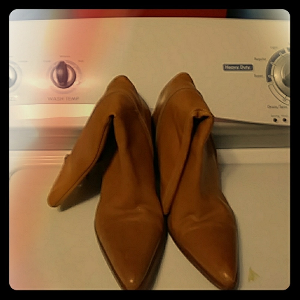 Women leather boots